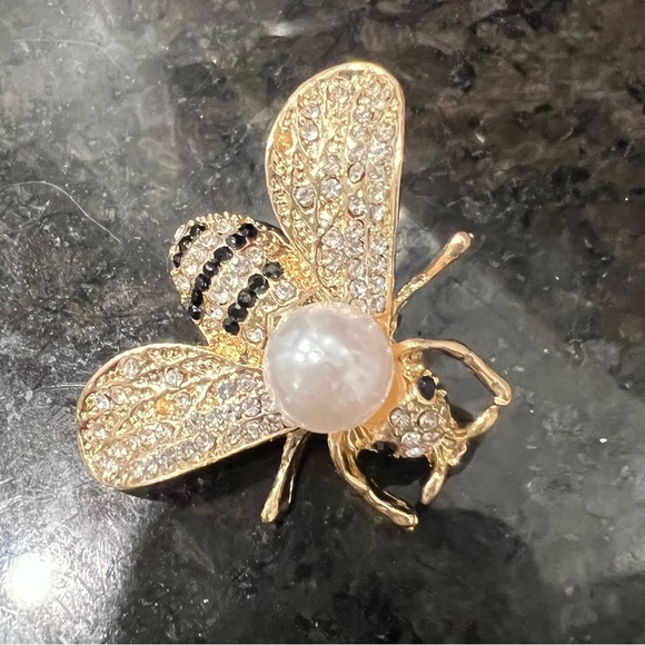 New Luxury designer, gold & black spinel bumblebee Brooch w Rhinestones & Pearls - Picture 5 of 8